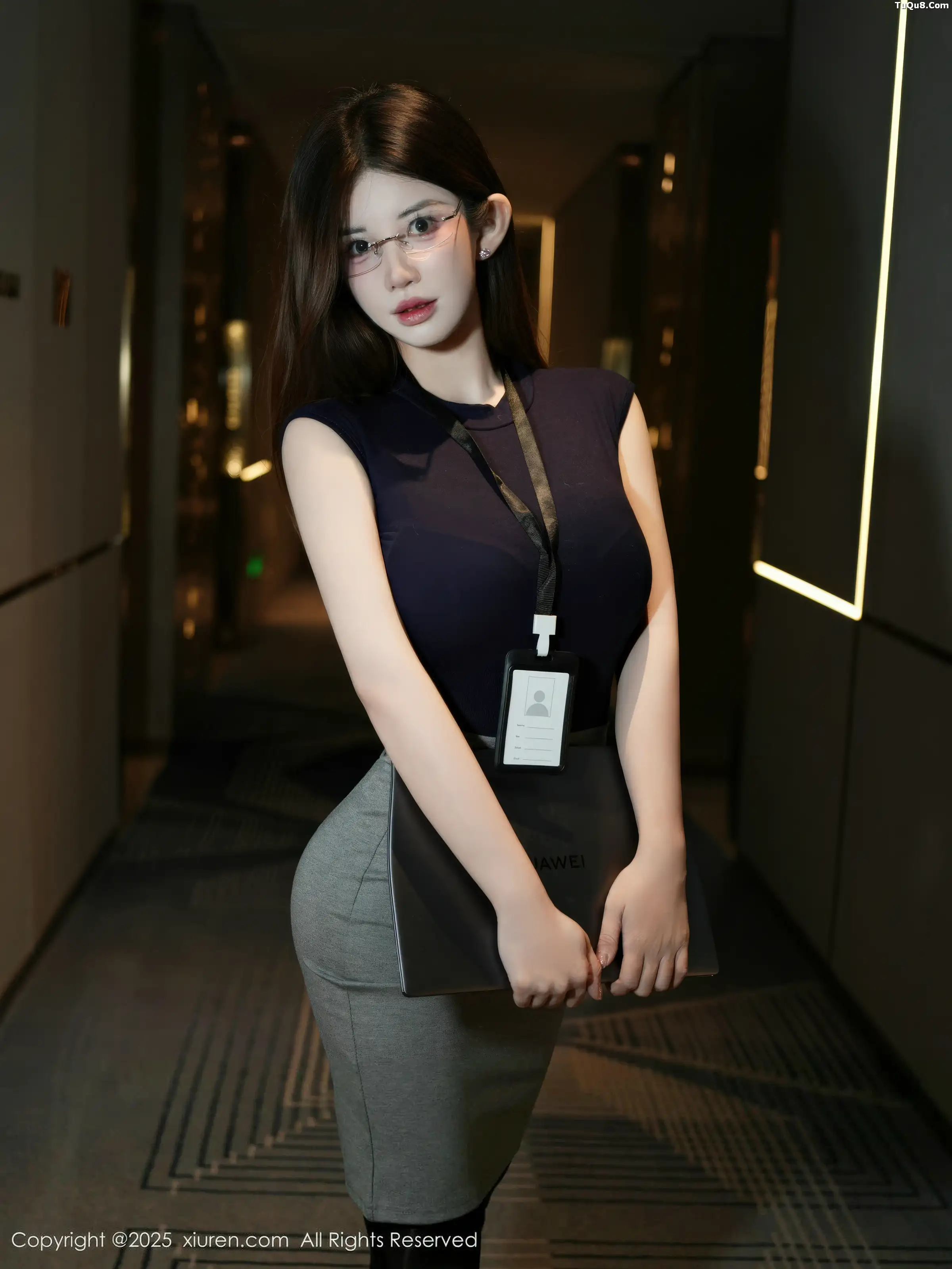 苏甜橙子 闪亮黑丝
