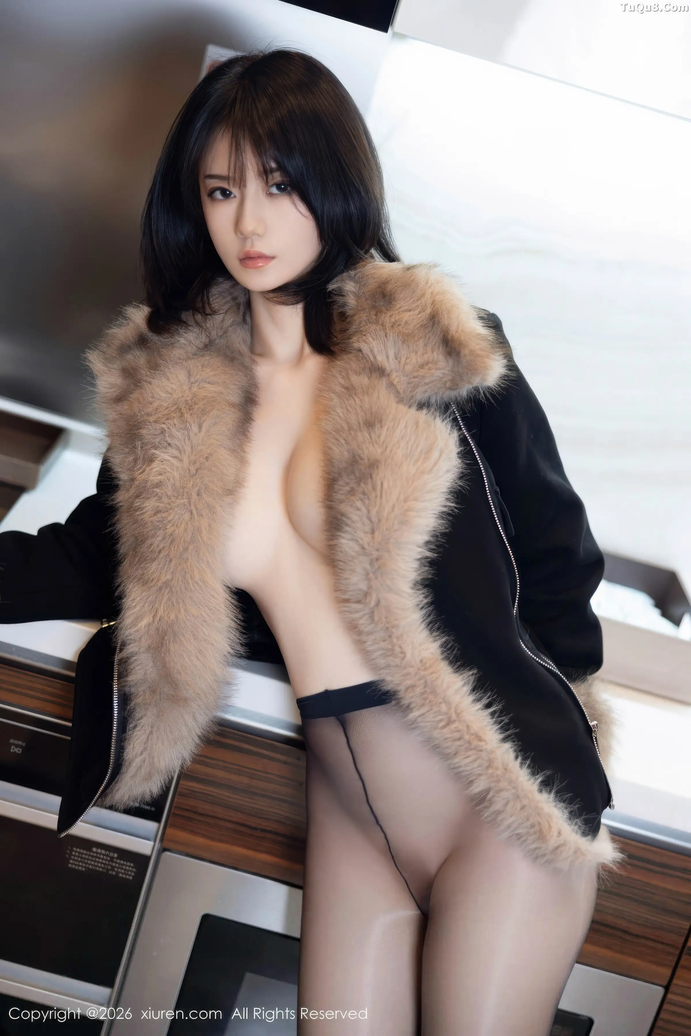 凌七七 超薄无内黑丝