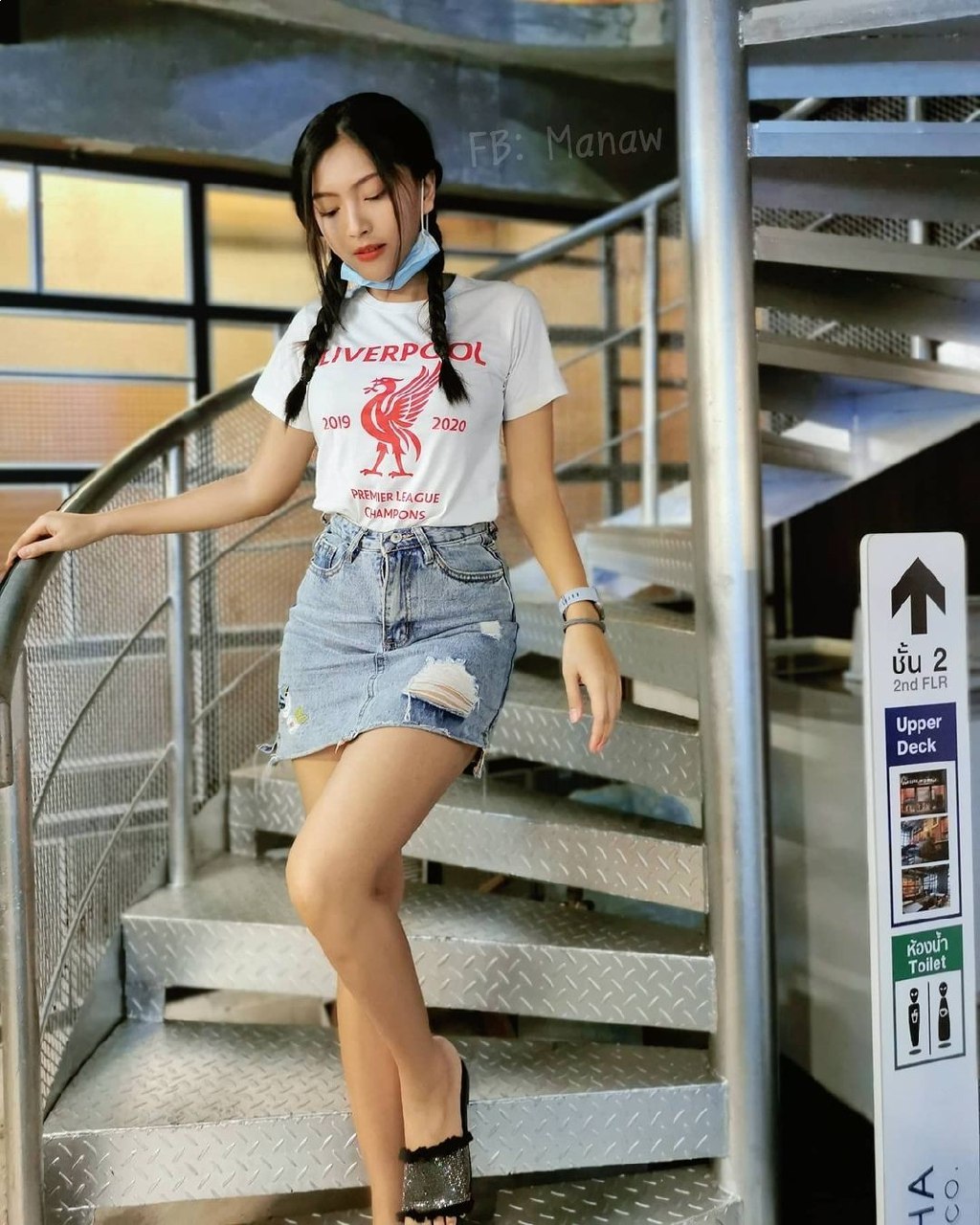 牛仔少女美腿写真