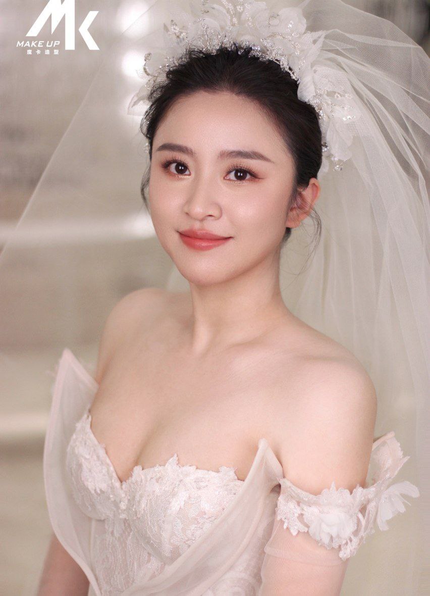 短剧在她的温柔里沉沦